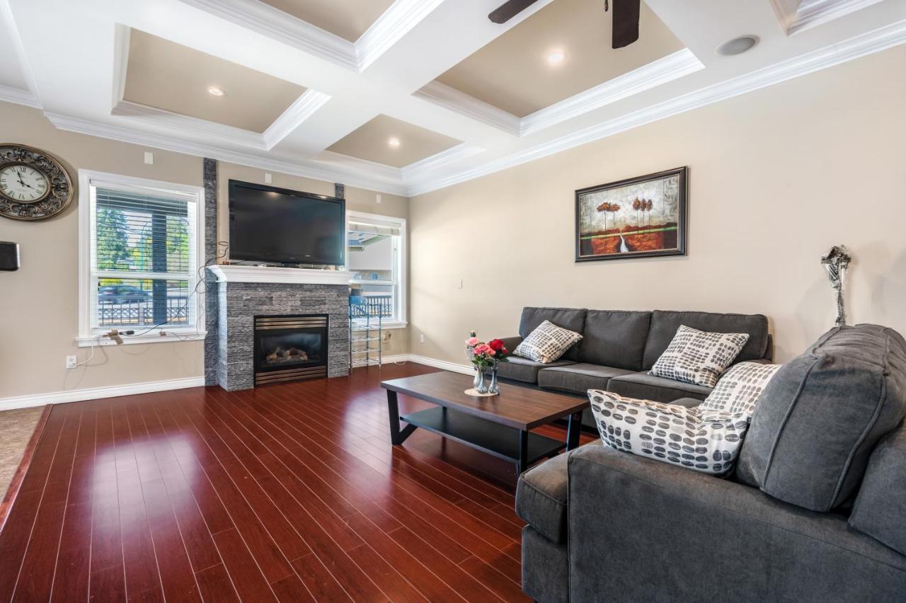 Share Home 1Bd Suite In Coquitlam Kültér fotó
